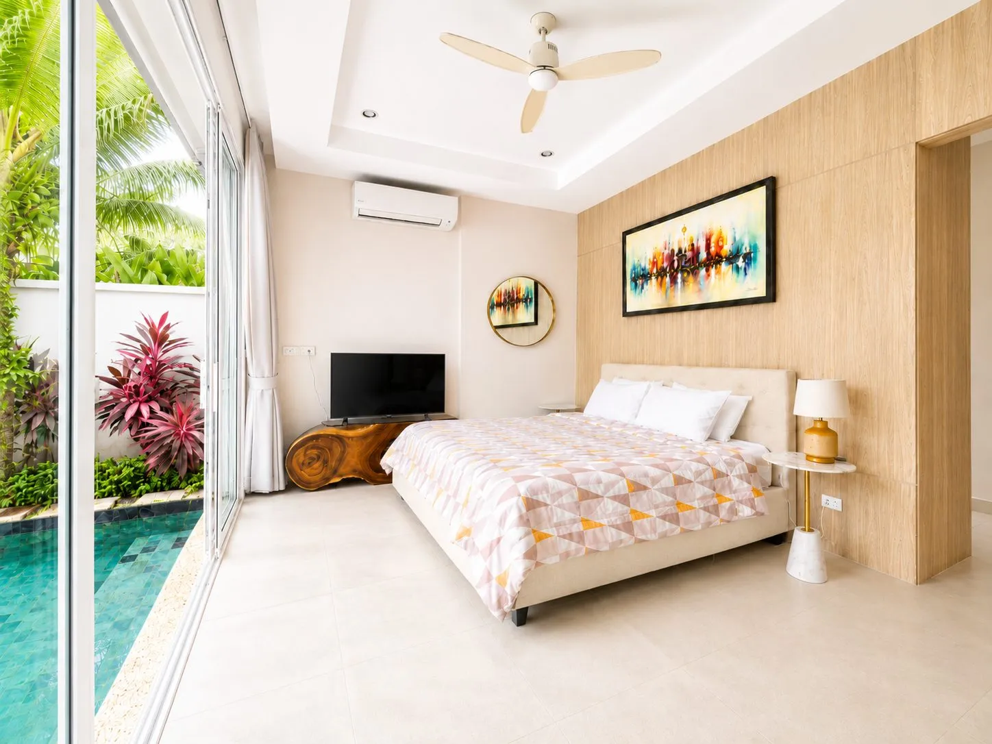 Luxurious 3-Bedroom Pool Villa & Rent in Cherng Talay for Rent | SI10062603 — Thumbnail 4