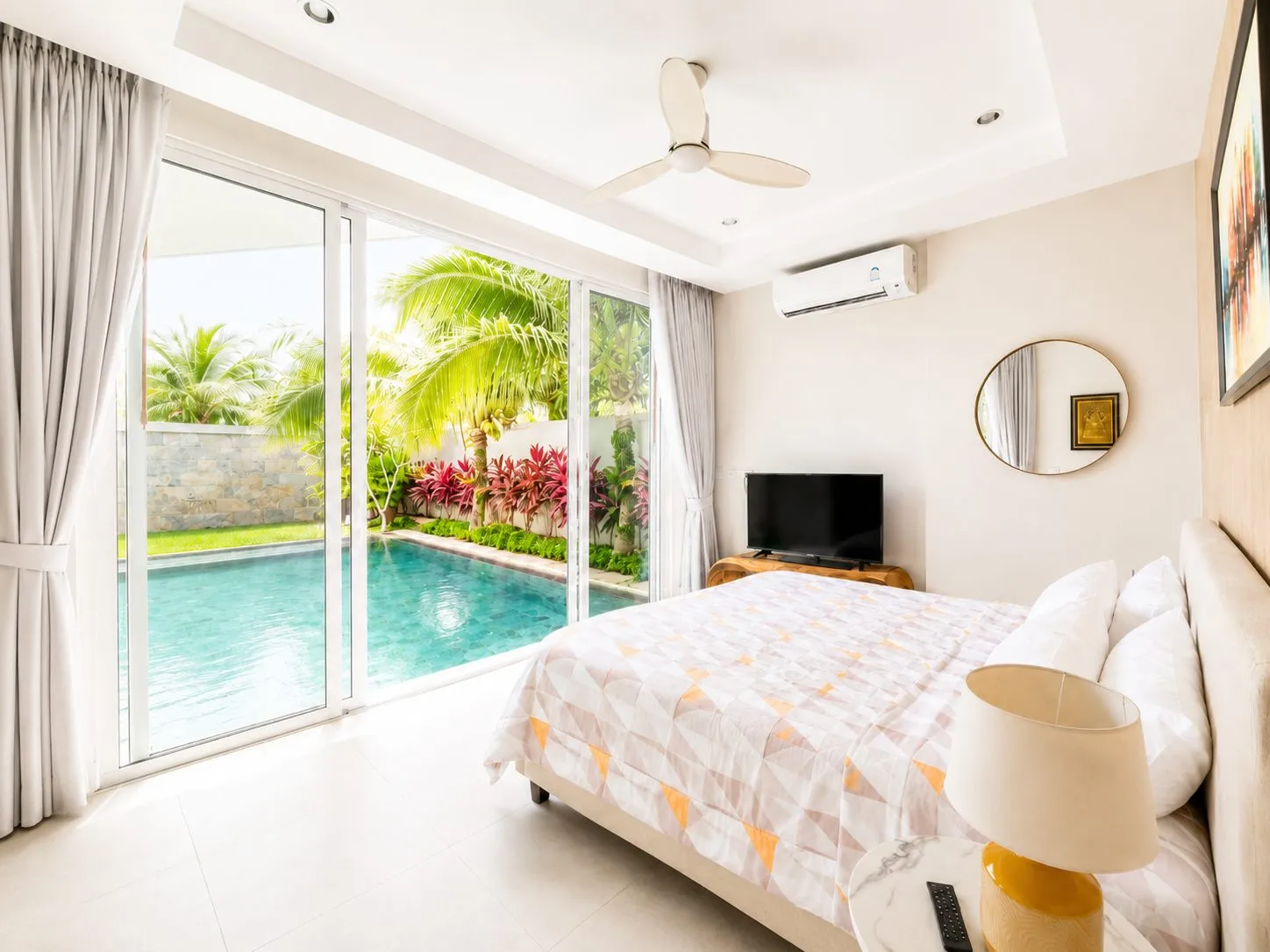 Luxurious 3-Bedroom Pool Villa & Rent in Cherng Talay for Rent | SI10062603 — Thumbnail 5