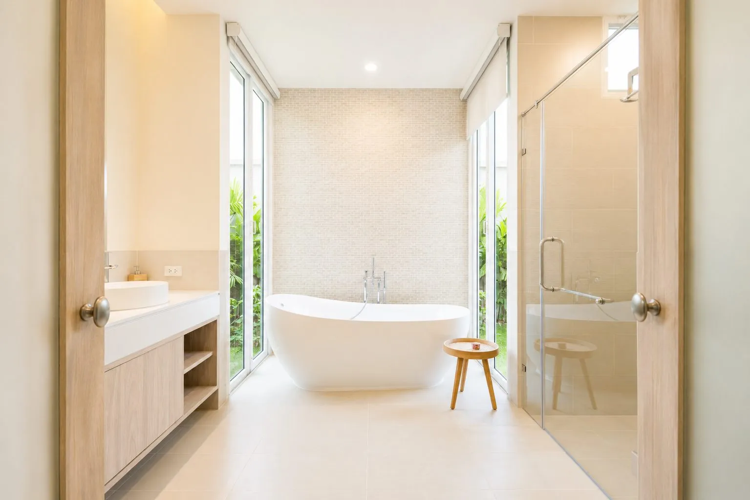 Luxurious 3-Bedroom Pool Villa & Rent in Cherng Talay for Sale | SI10062602 — Thumbnail 6