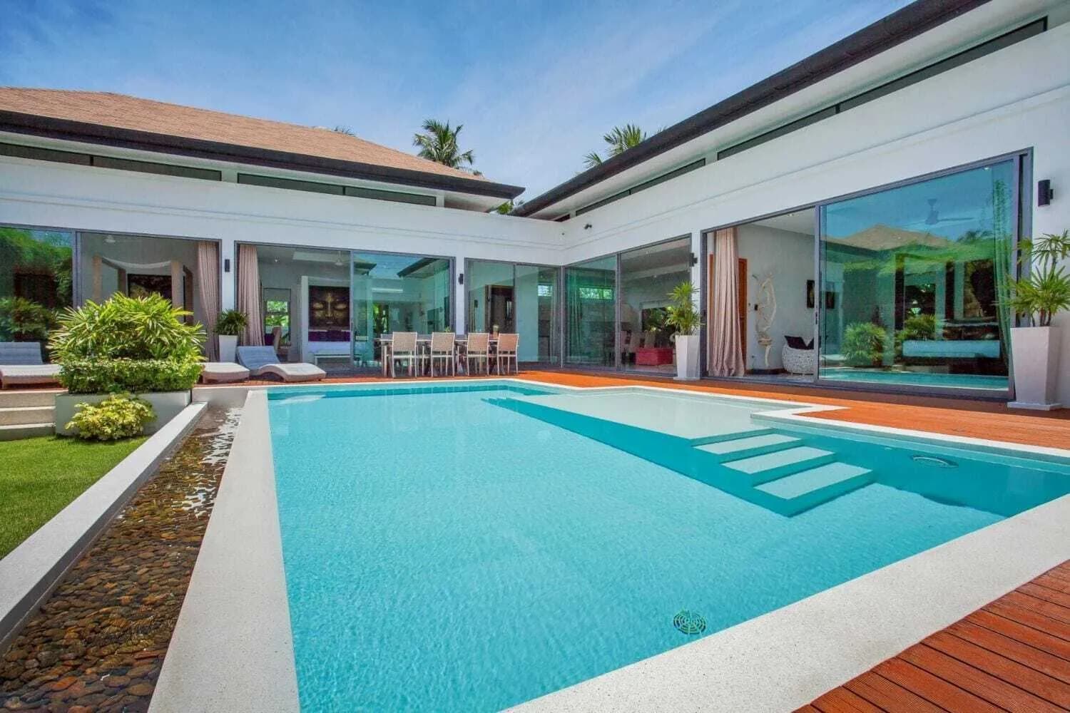 Gorgeous 4 bedrooms villa – Based in Rawai — Thumbnail 8