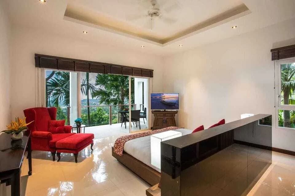 Luxury 4 bedrooms villa – Sea view – Based in Rawai — Thumbnail 15