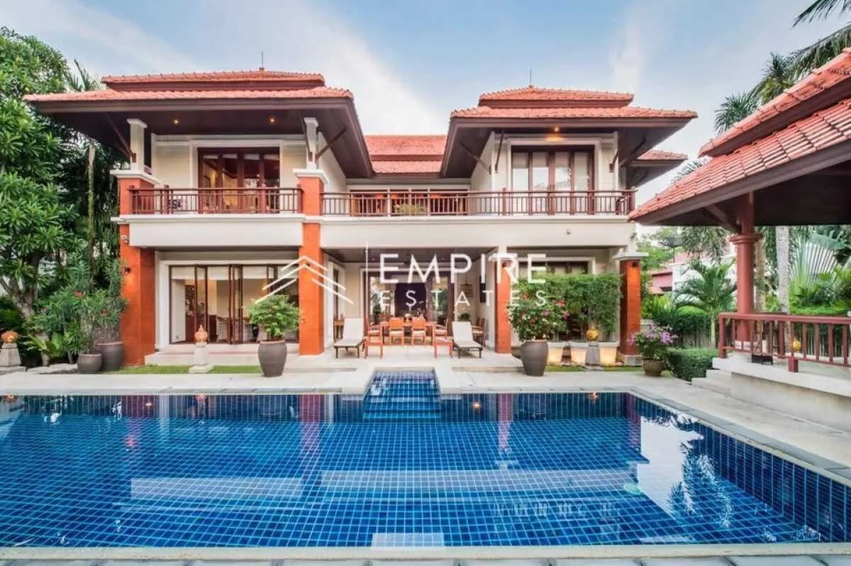 Luxury 4 Bedrooms with private pool villa for rent in Laguna — Photo 1