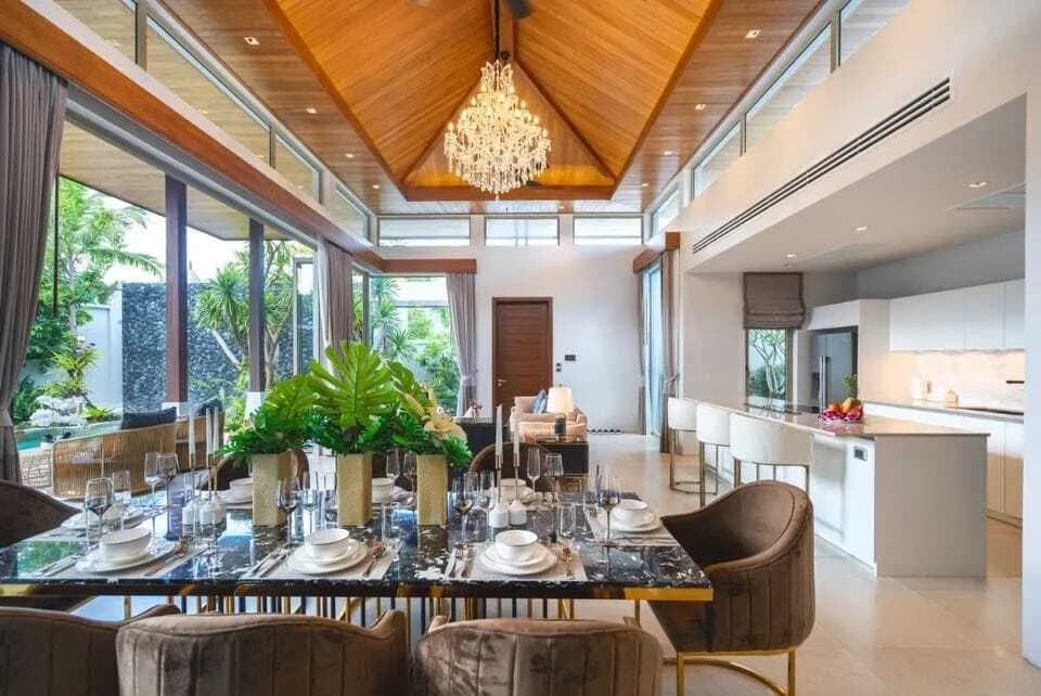 Luxury 4 Bedrooms with private pool Villa in Botanica Bangtao — Thumbnail 10