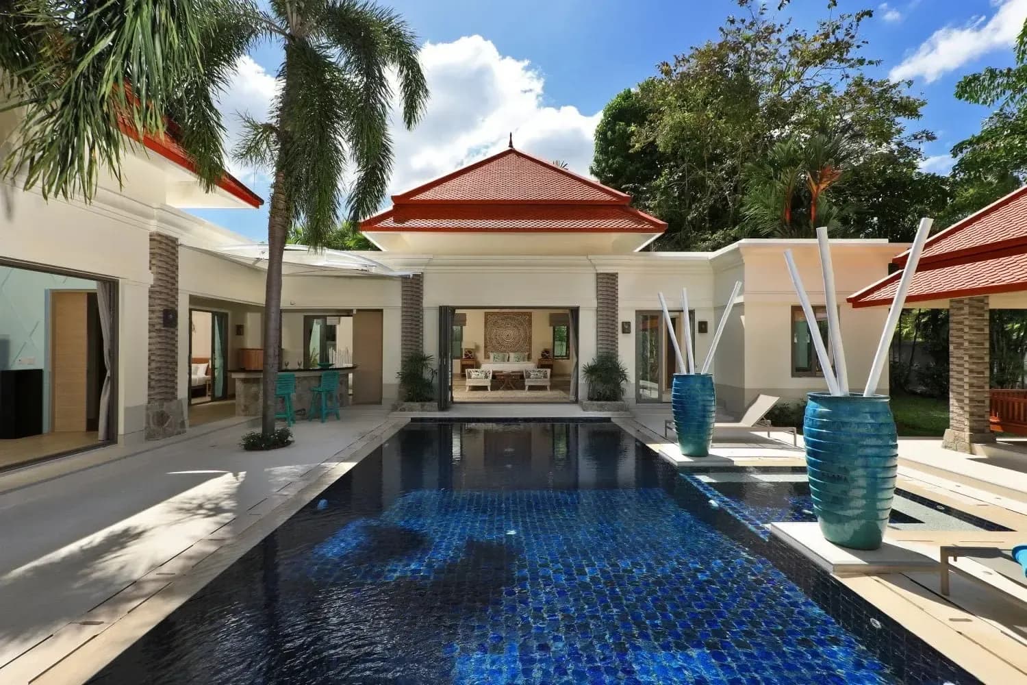 Sai Taan 5 bedroom villa with pool view in Sai Taan — Photo 1