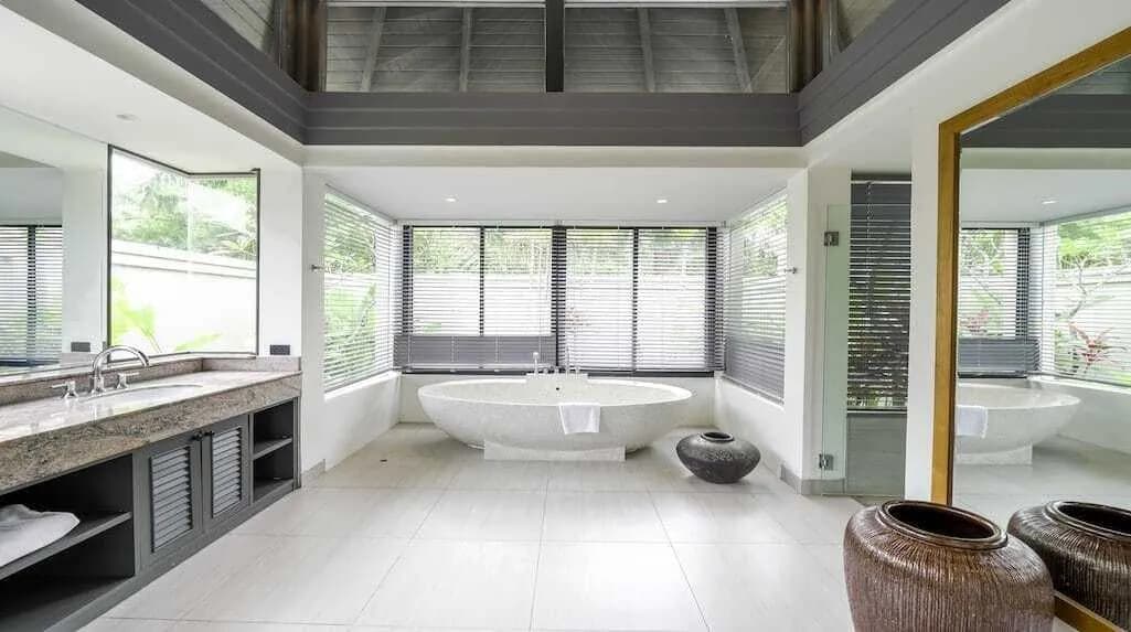 Mountain view in tropical paradise villa in Layan — Thumbnail 16