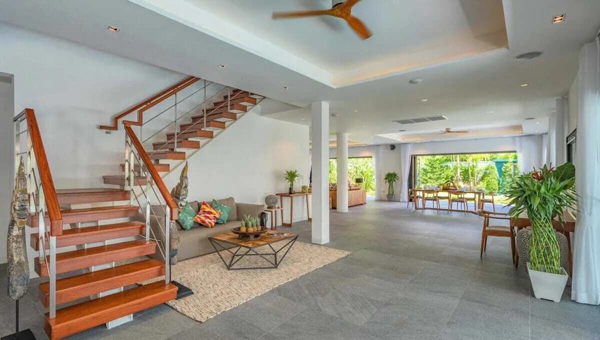 Spectacular 5 Bedroom with private pool villa for sale — Thumbnail 2