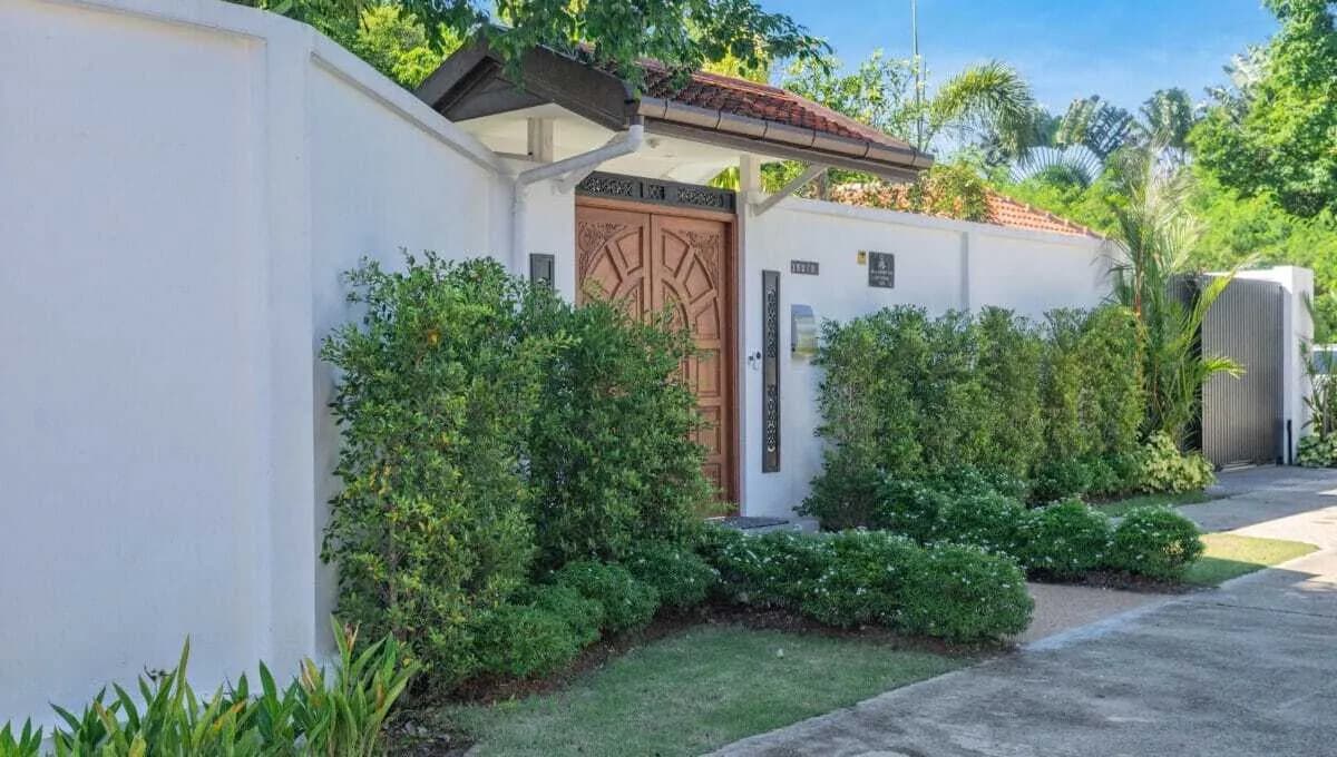 Spectacular 5 Bedroom with private pool villa for sale — Thumbnail 6