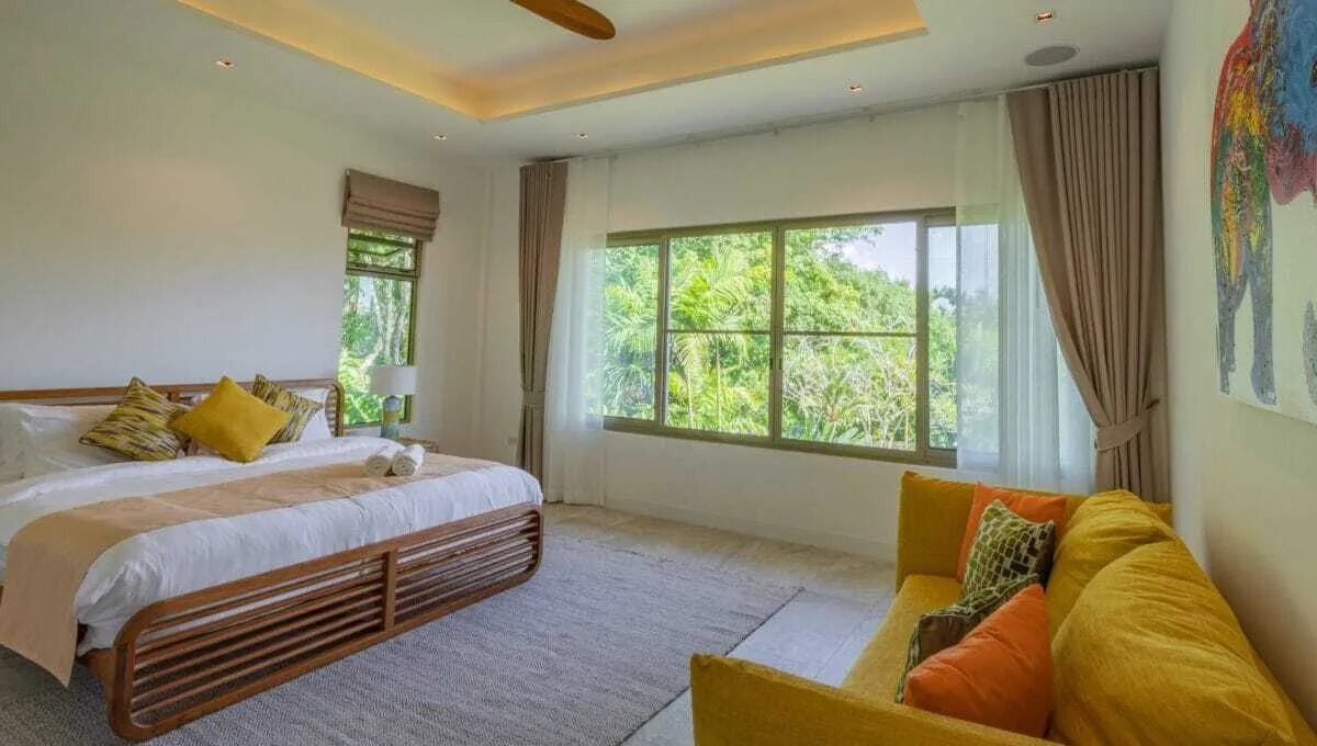 Spectacular 5 Bedroom with private pool villa for sale — Thumbnail 13