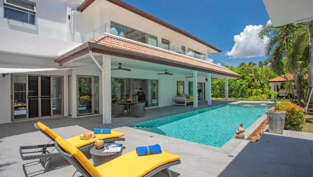 Spectacular 5 Bedroom with private pool villa for sale — Thumbnail 15