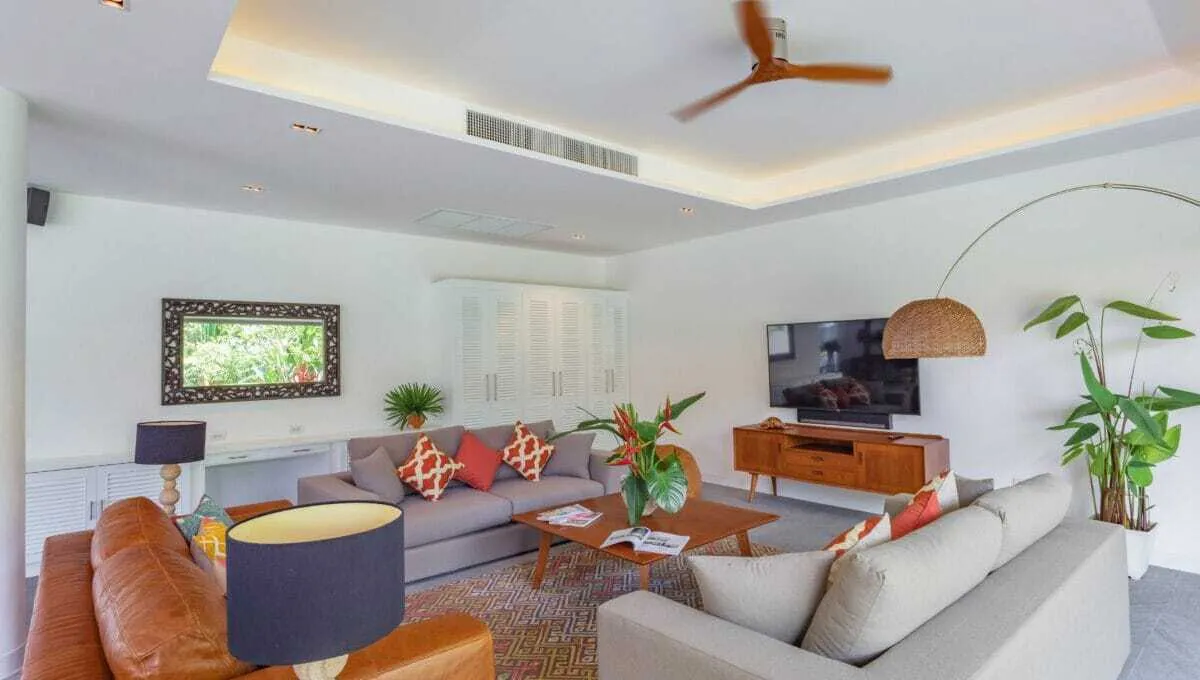Spectacular 5 Bedroom with private pool villa for sale — Thumbnail 21