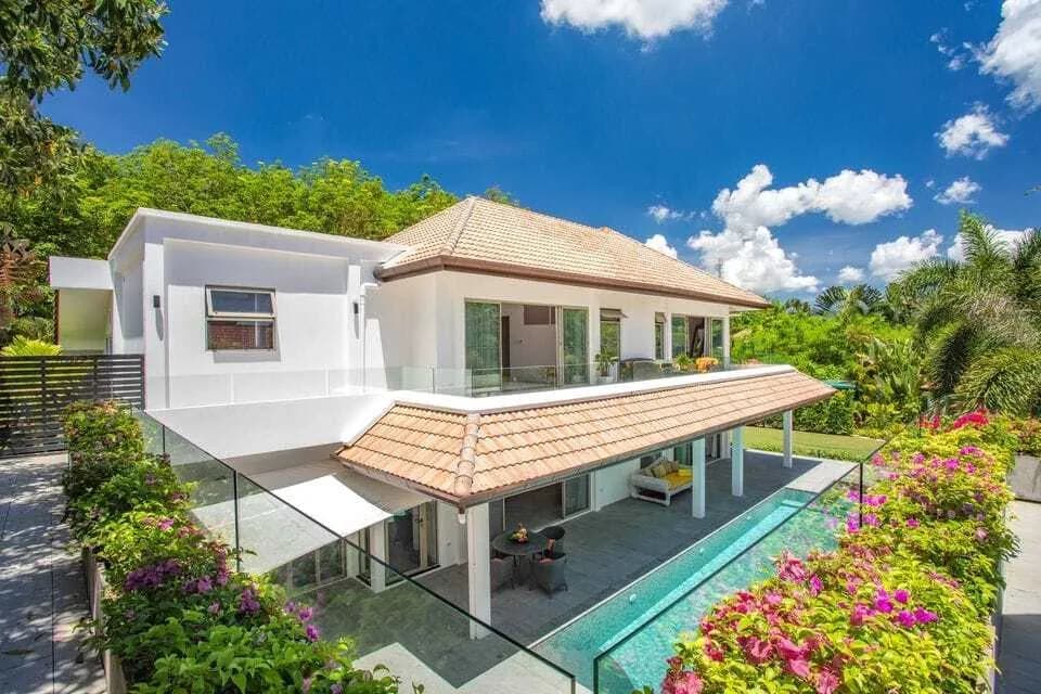 Spectacular 5 Bedroom with private pool villa for sale — Thumbnail 24