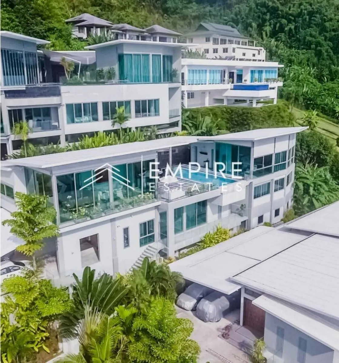 Seaview 4 bedrooms pool villa for sale in Yamu Hills