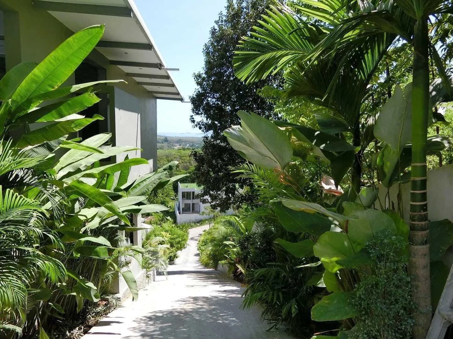Seaview 4 bedrooms pool villa for sale in Yamu Hills — Thumbnail 8