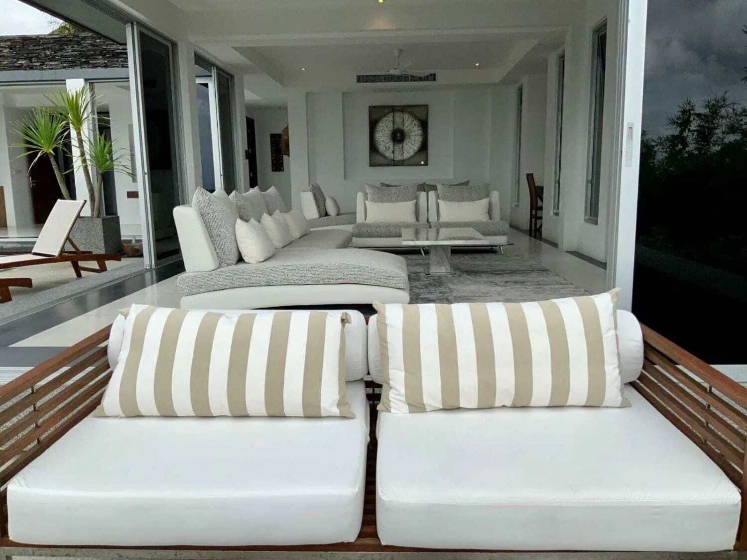 Luxury Private Pool Villa With 4 Bedrooms For Rent In Layan — Thumbnail 9