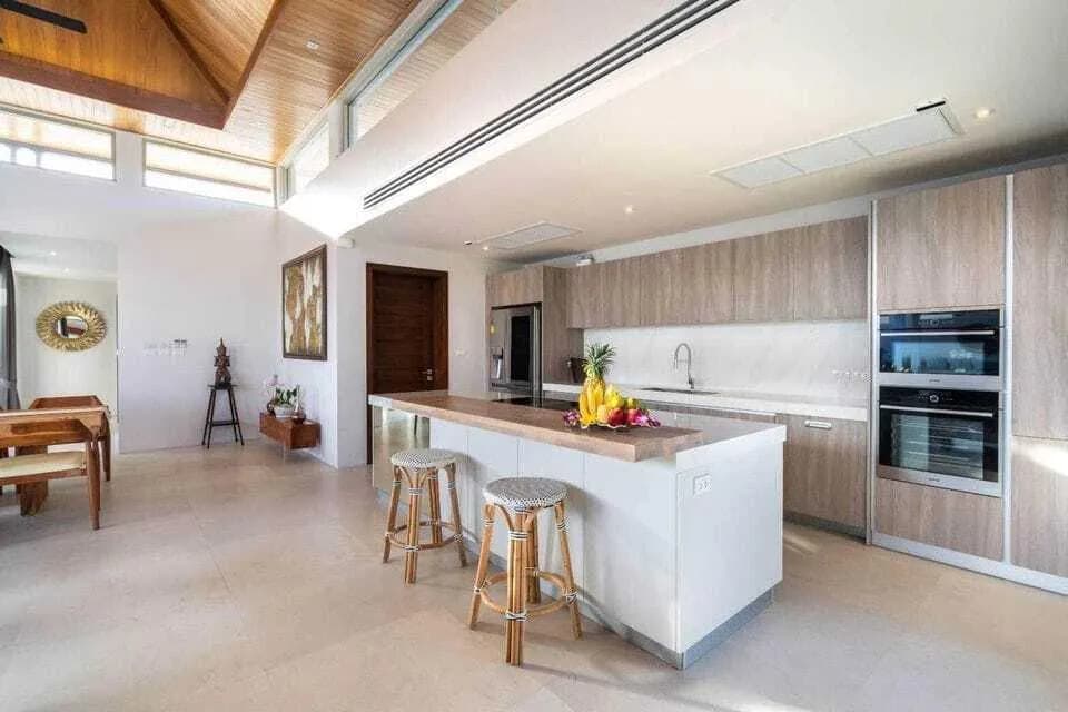 Botanica 4 bedrooms with private pool for rent — Thumbnail 7