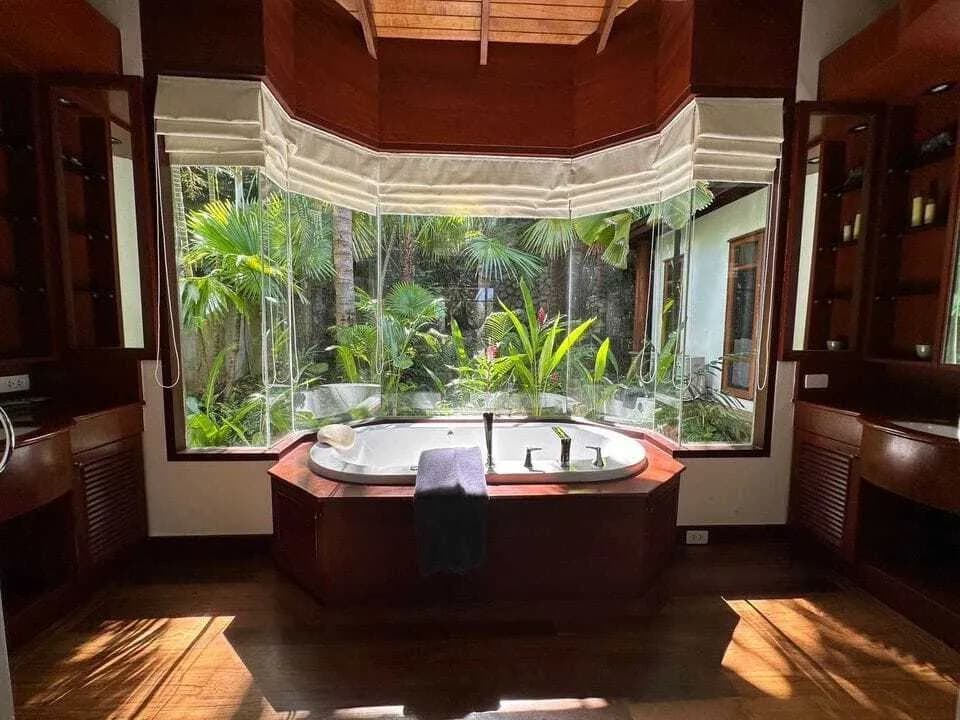 Ayara 4 bedrooms with private pool for rent in Surin — Thumbnail 2