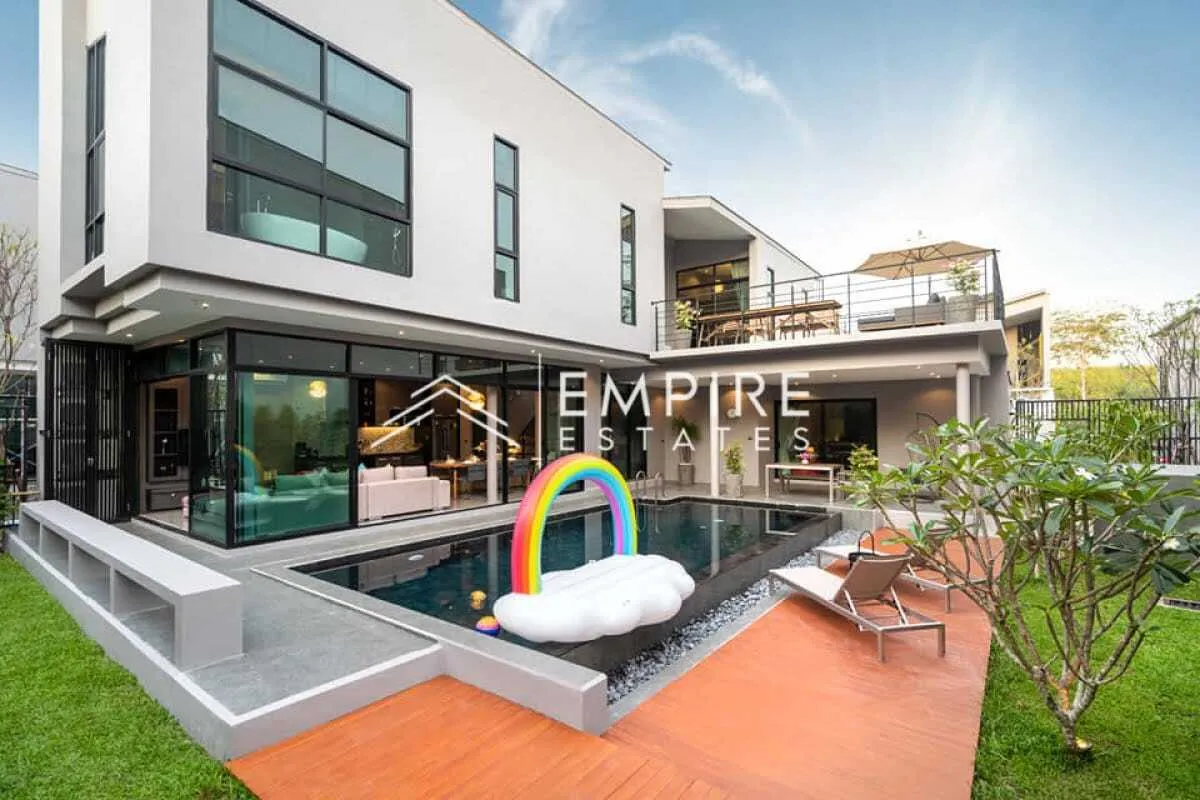 Modern 4 bedrooms with private pool for rent — Photo 1