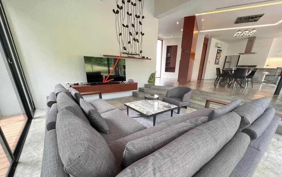 4 Bedrooms, Newly Renovated Private Pool Villa With For Rent In Kathu — Thumbnail 10