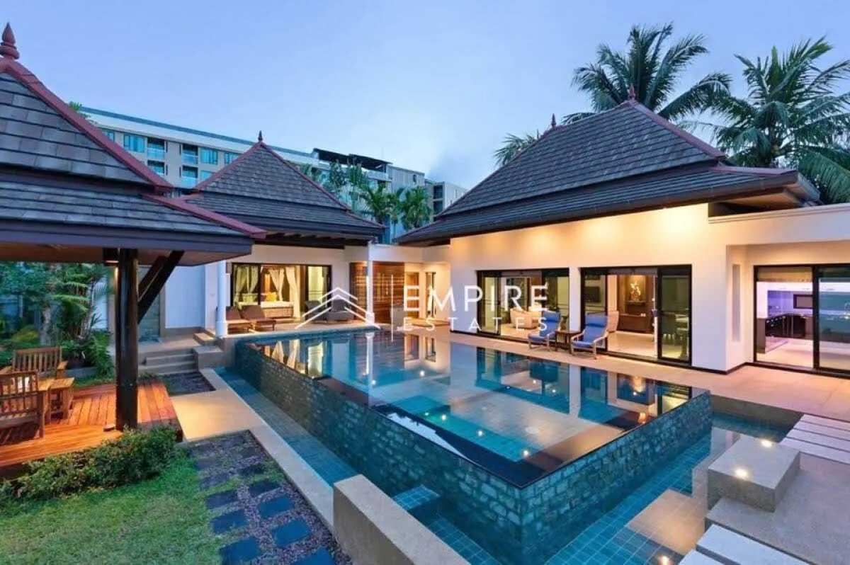Beautiful 3 bedrooms with private pool for rent — Photo 1