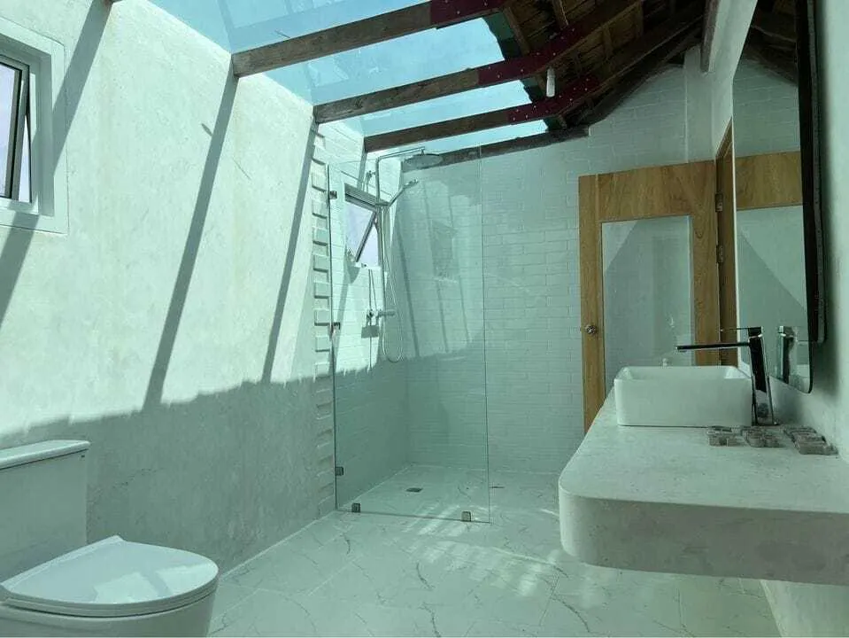 Beautiful 4 bedrooms with private pool for rent — Thumbnail 4