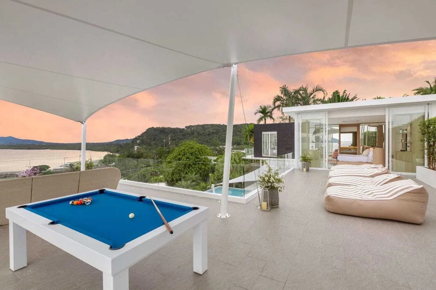 Seaview 6 bedrooms with private pool for rent in Cape yamu — Thumbnail 14