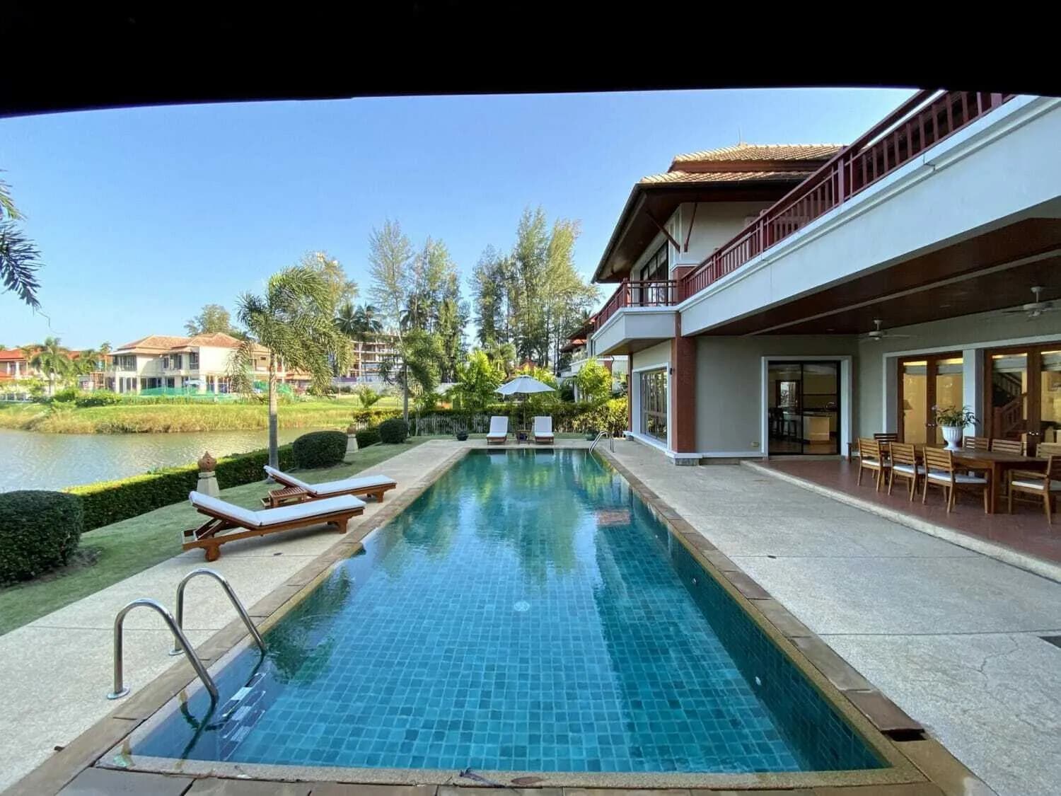 Laguna Water 4 bedrooms with private pool for rent — Thumbnail 9