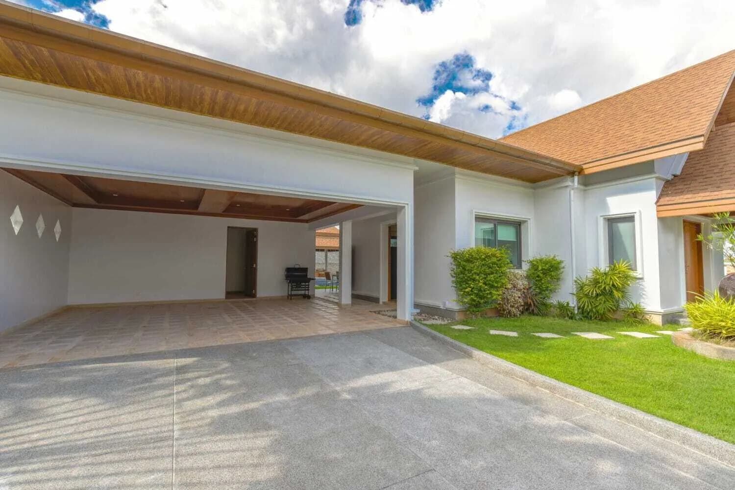 Beautiful Private Pool Villa With 4 Bedrooms In Choeng Thale — Thumbnail 11