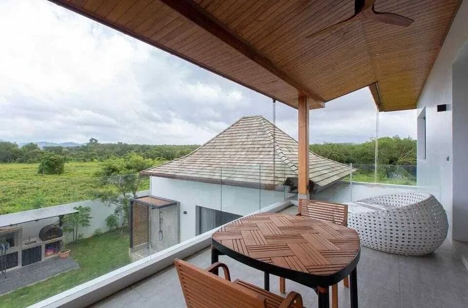 Modern 4 bedrooms with private pool villa for rent in Choeng Thale — Thumbnail 10