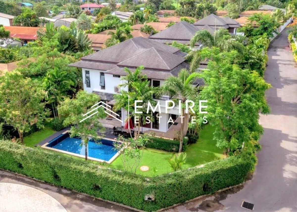 Beautiful 4 bedrooms with private pool for rent in Layan — Thumbnail 11
