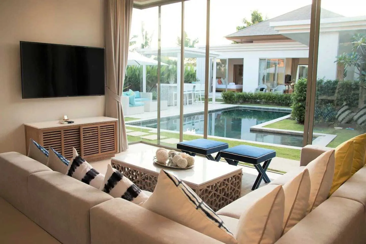 Trichada – 6 bedrooms with private pool villa for rent short term — Thumbnail 16