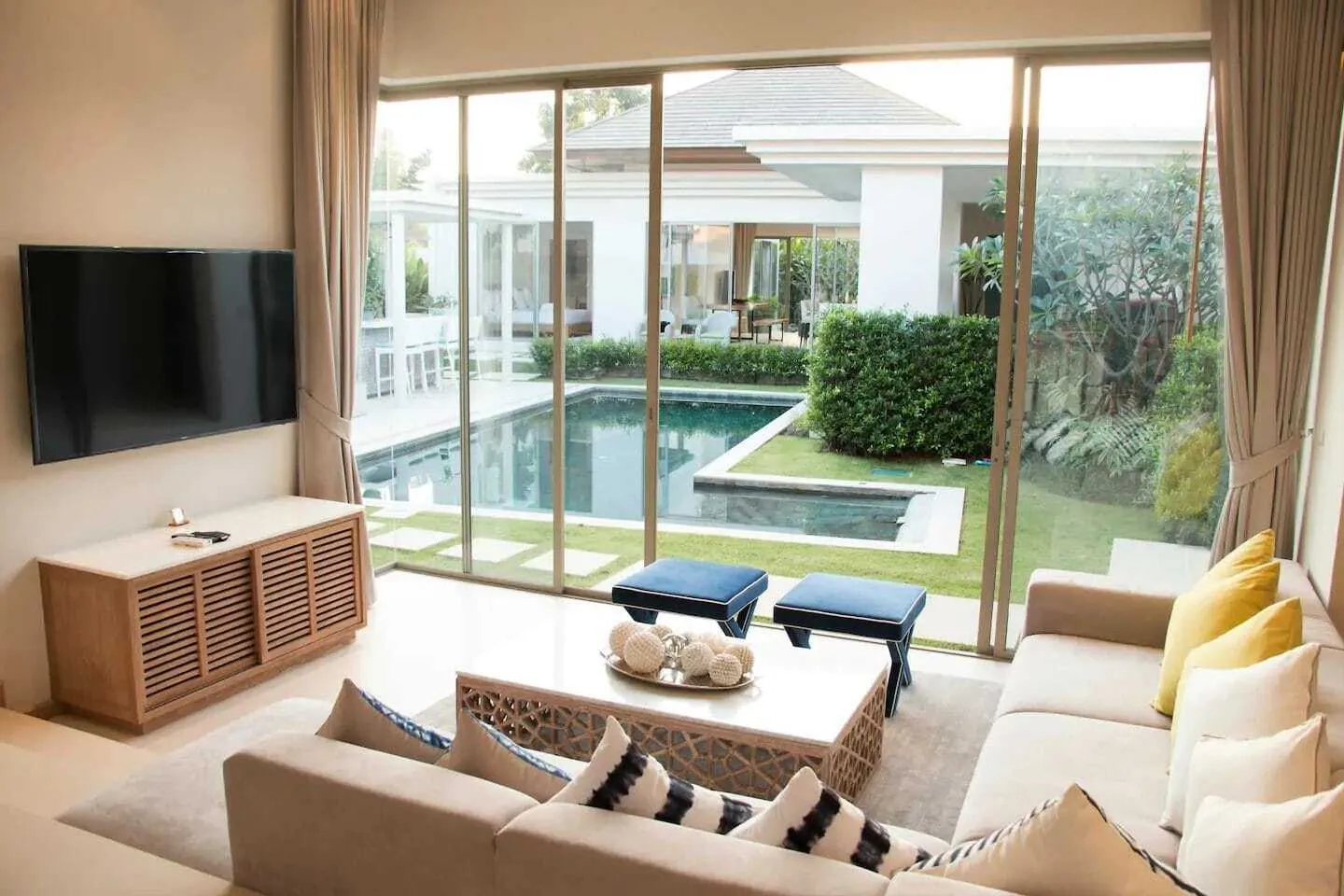 Trichada – 6 bedrooms with private pool villa for rent short term — Thumbnail 19