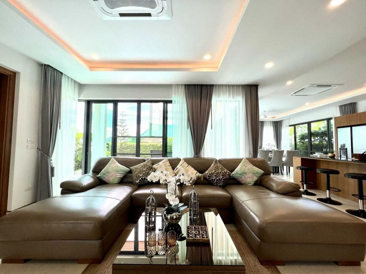 Brand new 3 bedrooms with privtae pool for rent — Thumbnail 6