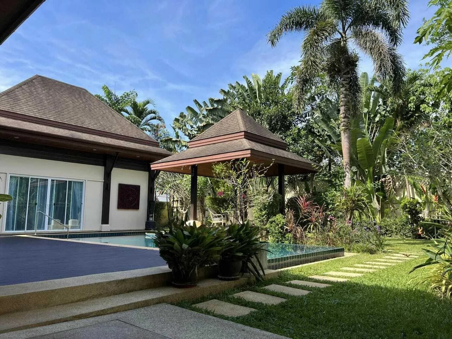 Cozy 3 bedrooms with private pool villa for rent bear BISP — Thumbnail 10