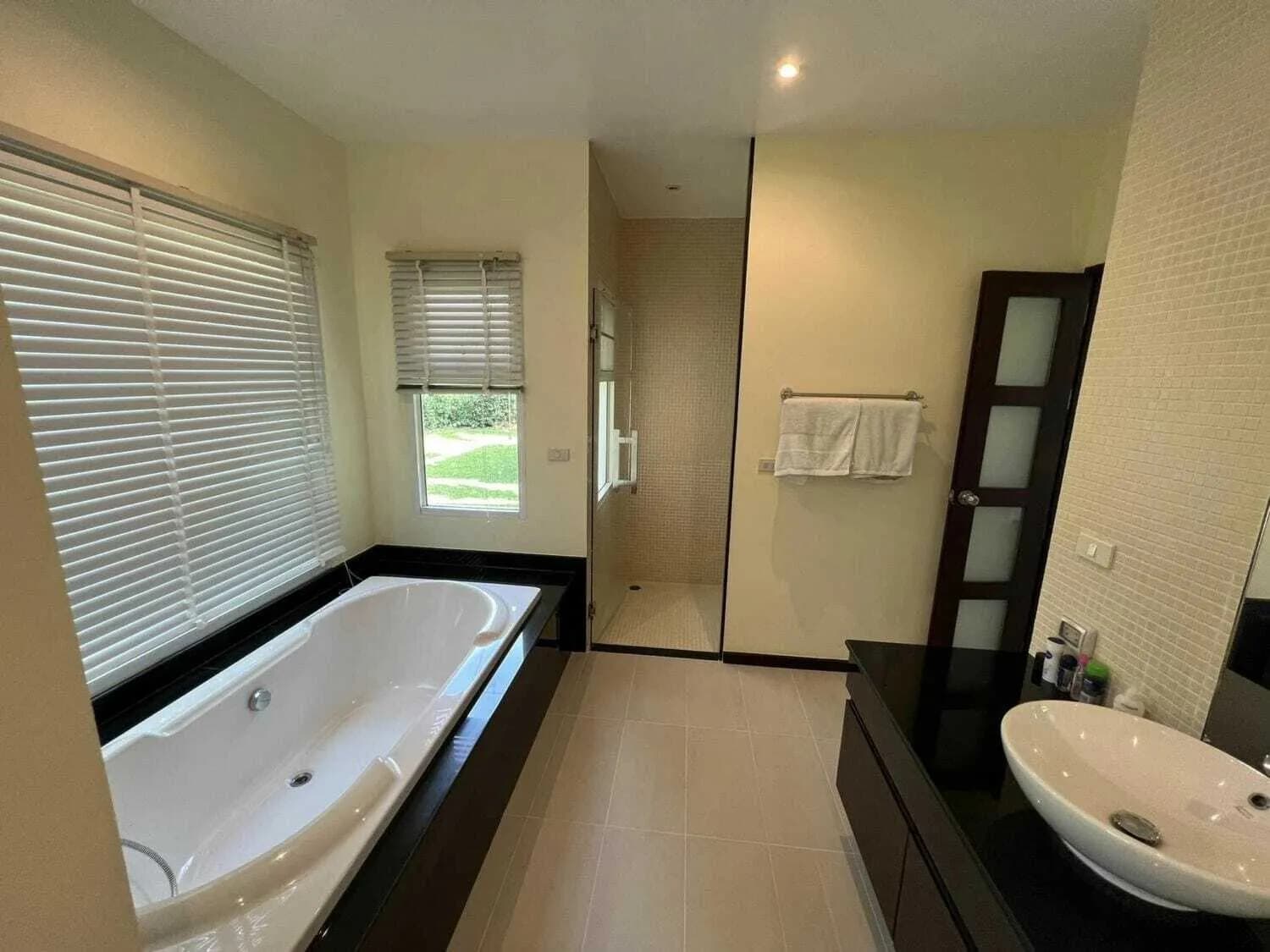 Cozy 3 bedrooms with private pool villa for rent bear BISP — Thumbnail 18