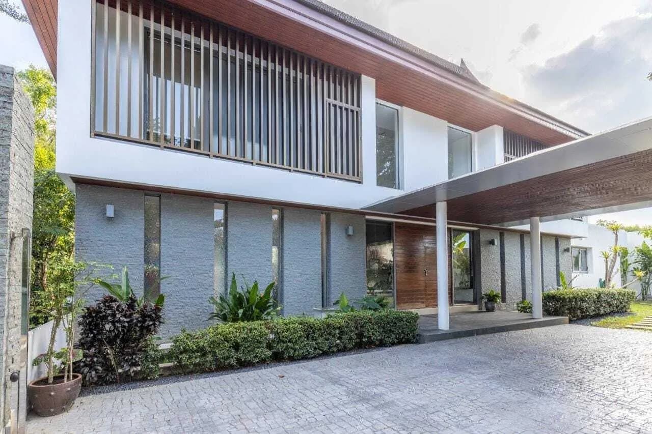 Luxury 3 bedroom with private pool villa in Layan — Thumbnail 2