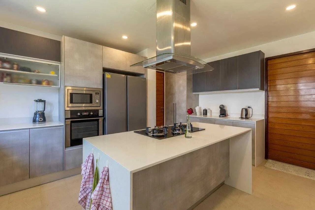Luxury 3 bedroom for sale with private pool in Layan — Thumbnail 7