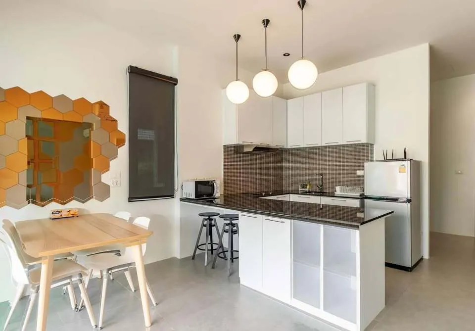 Pet-Friendly 3-Bedroom Villa with Saltwater Pool in Bangtao — Photo 1
