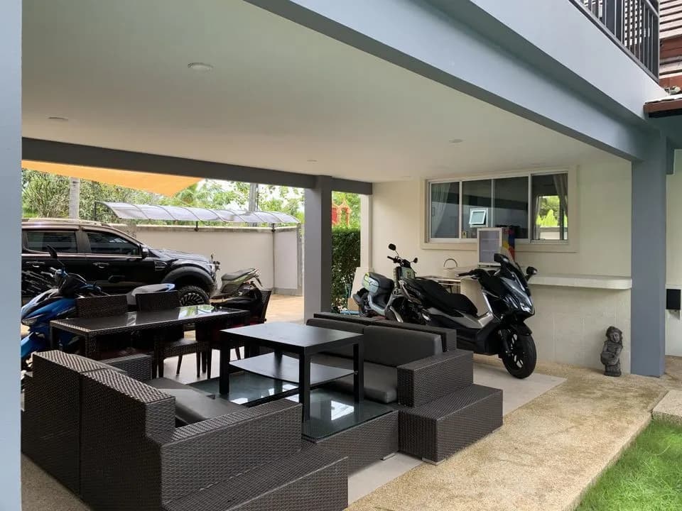 Gorgeous 5 bedroom with large gardens in Rawai — Thumbnail 14