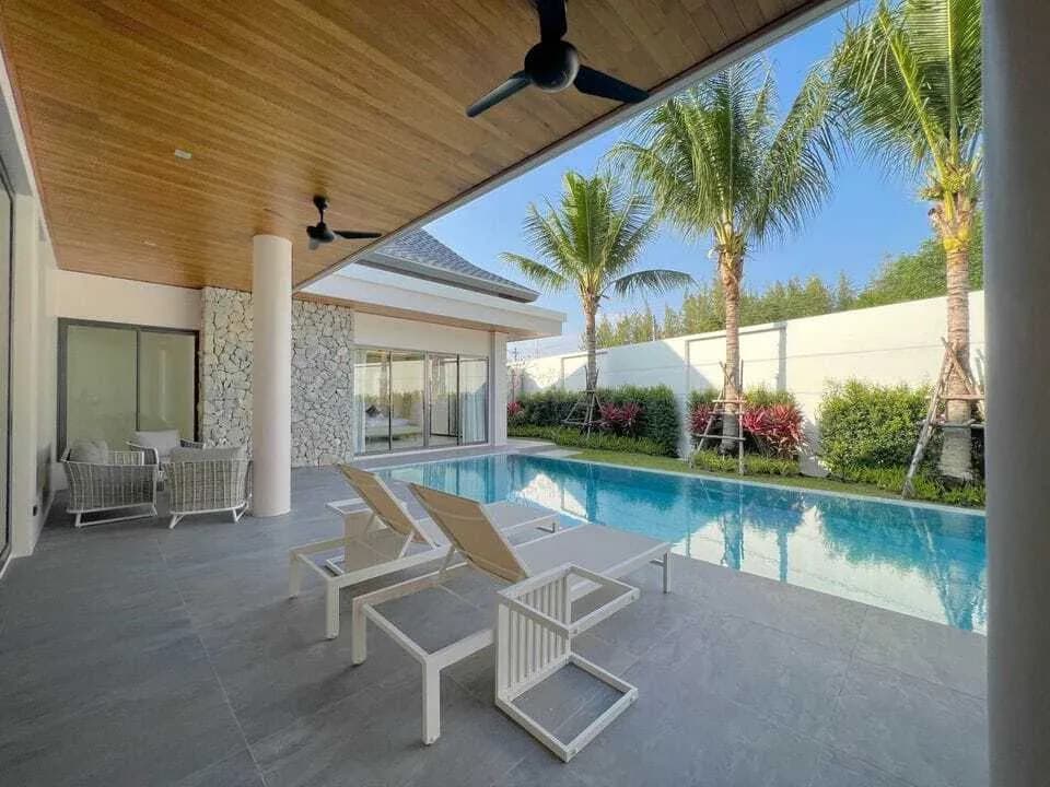 The Breze villa – Luxury 4 bedrooms with private pool for rent in Bangtao — Thumbnail 6