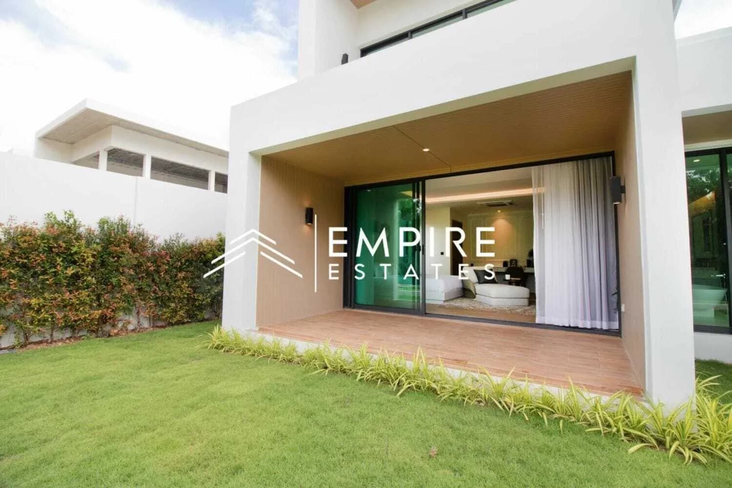 Luxury 3 bedroom villa for rent in Phuket — Photo 1