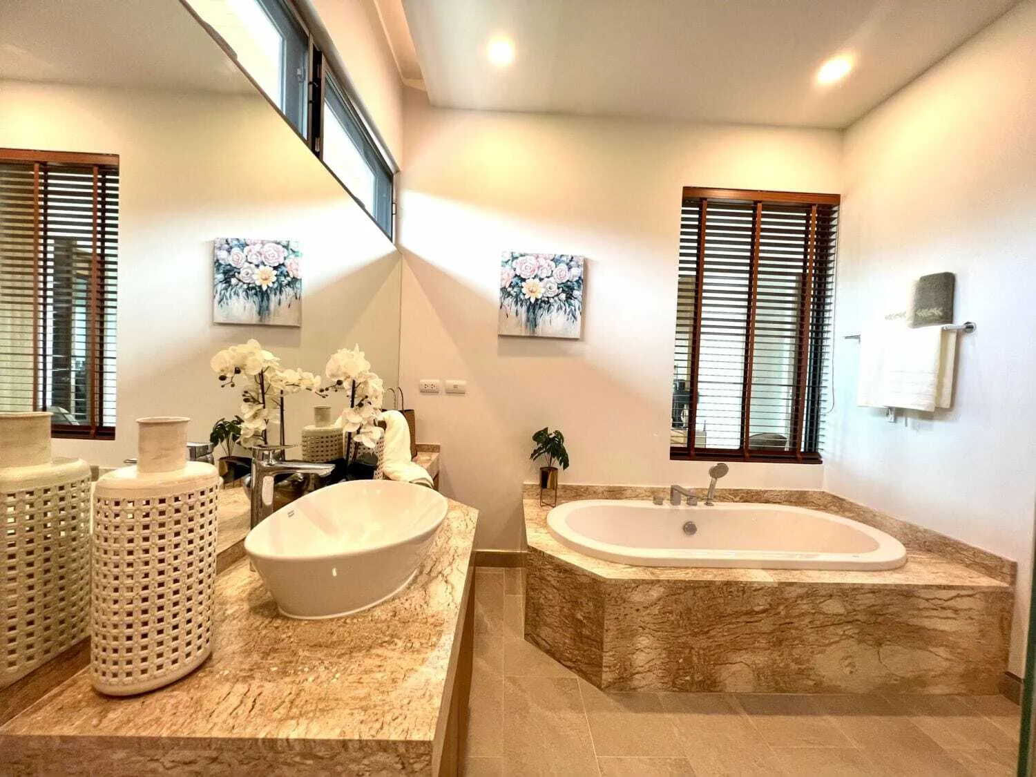 Brand new 3 bedroom villa in Choeng Thale — Thumbnail 10