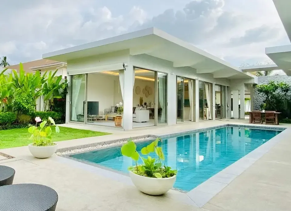 Luxury villa 4 bedroom for rent in Choeng Thale — Photo 1