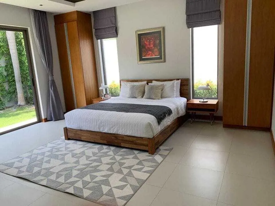 Anchan Lagoon 4 ebdroom villa for rent in Layan — Thumbnail 9