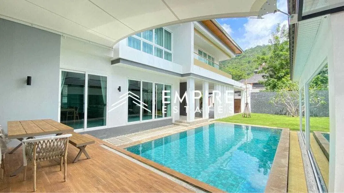 Beautiful 4 berooms with private pool for rent — Photo 1