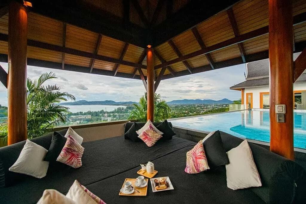 Stunning seaview 10 bedrooms villa with priavte pool for rent in Surin — Thumbnail 6