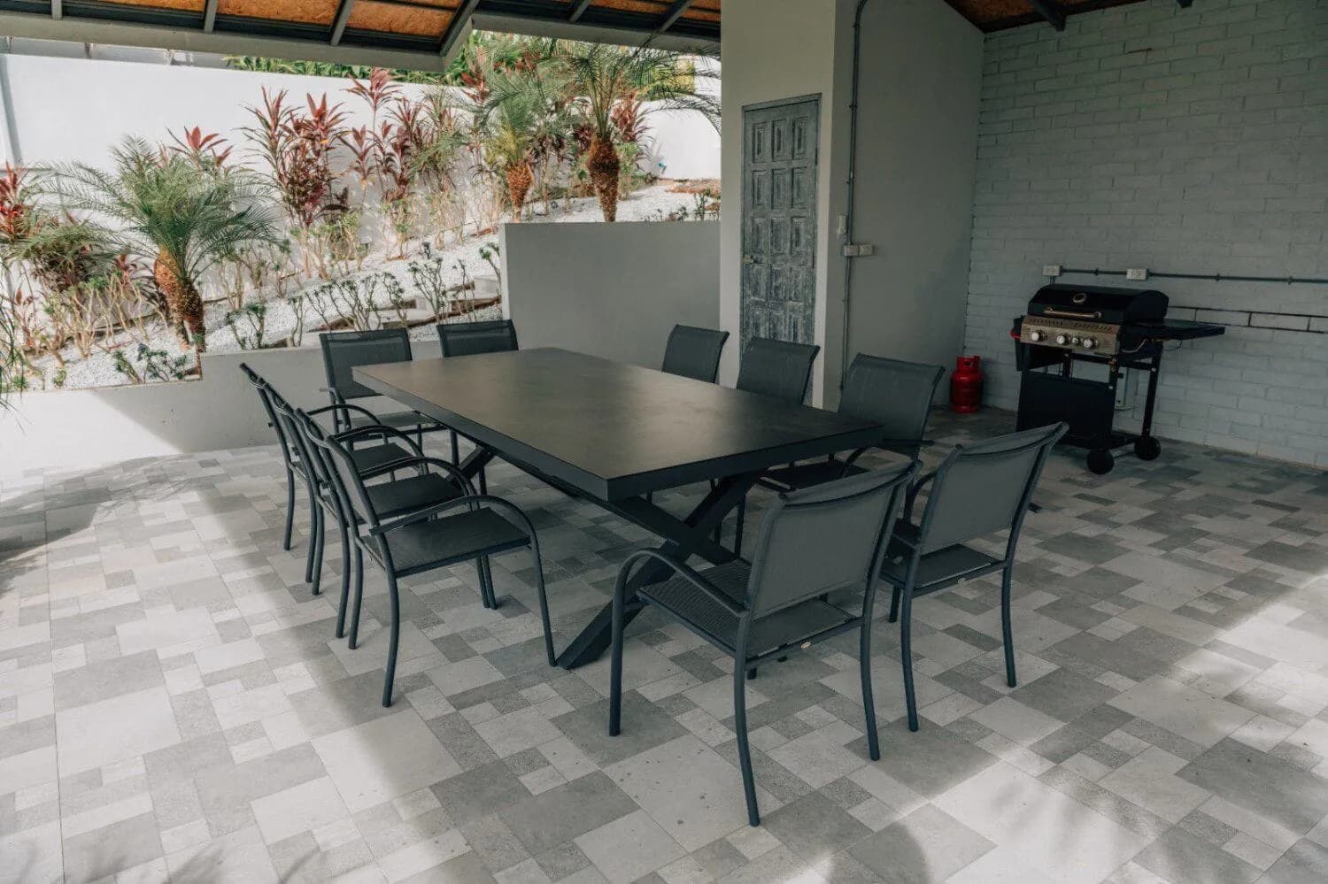Seaview Large 6 bedroom villa for sale in Kamala — Thumbnail 2