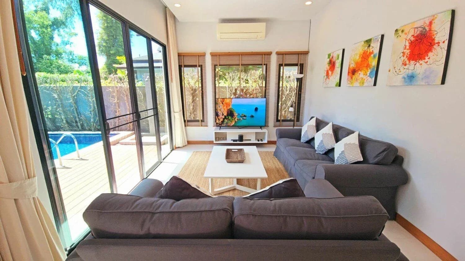 Luxury 3 bedroom villa with private pool for rent in Layan — Thumbnail 18