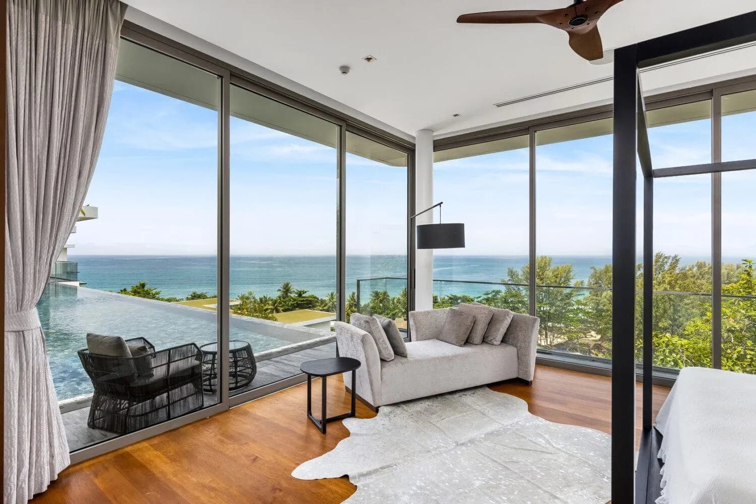 Ultra Luxury 4 Bedroom Sea View Penthouse in Naithon Beach — Thumbnail 18