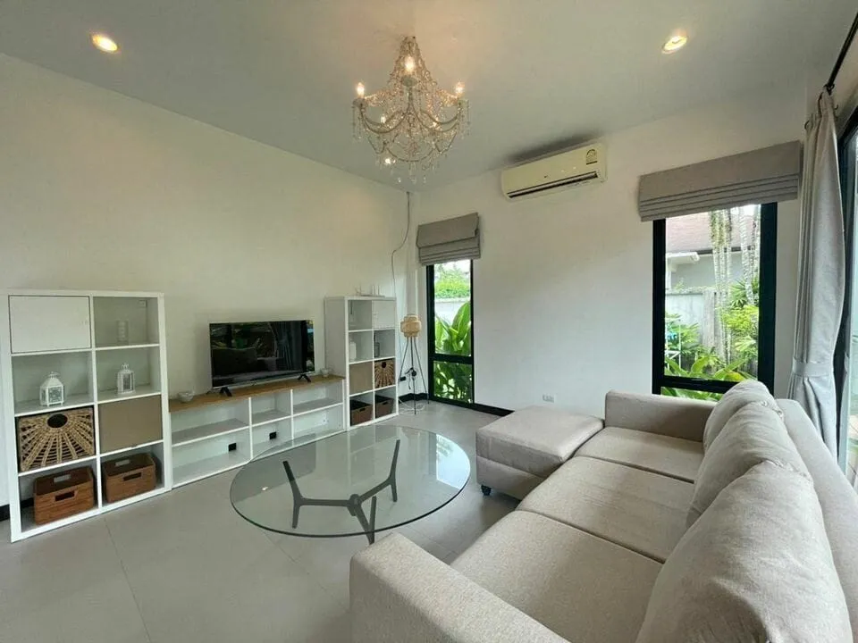 Beautiful Tropical 3Bedsroom Pool Villa For Rent, Layan, Phuket — Photo 1