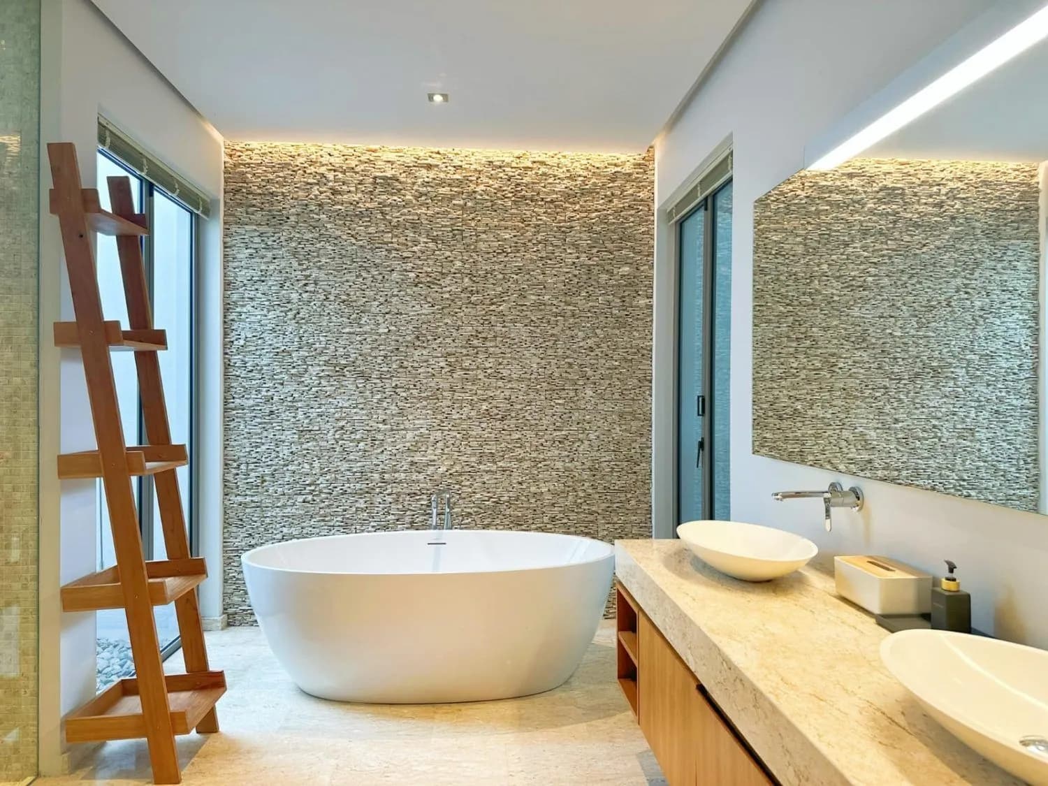 Anchan Grand Residence 4 Bedrooms 1105 Sqm. With Pool For Sale In Choeng Thale Phuket — Photo 1